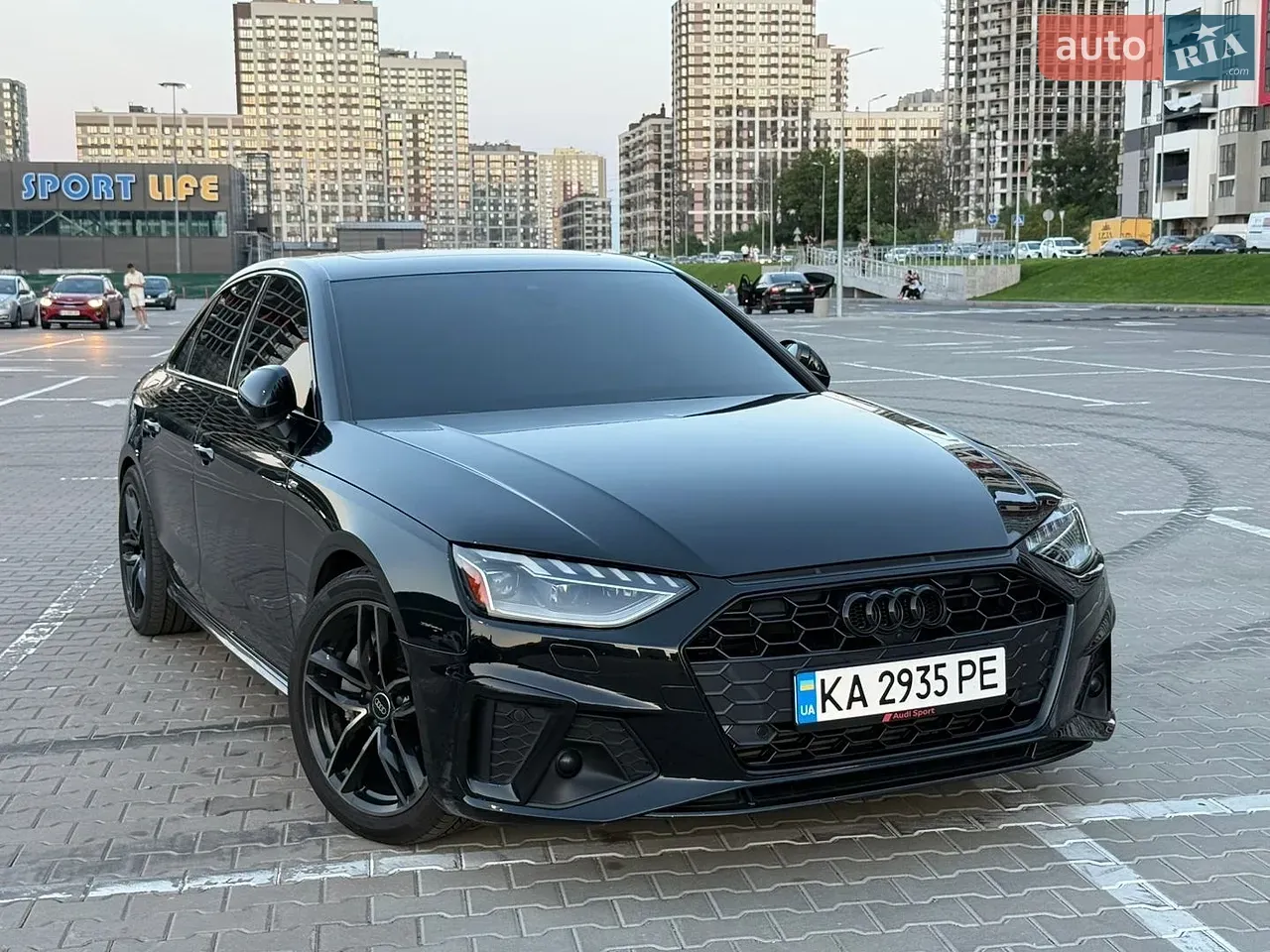 Audi A4 2023 photo 5