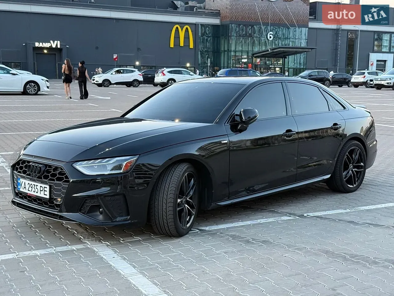 Audi A4 2023 photo 3