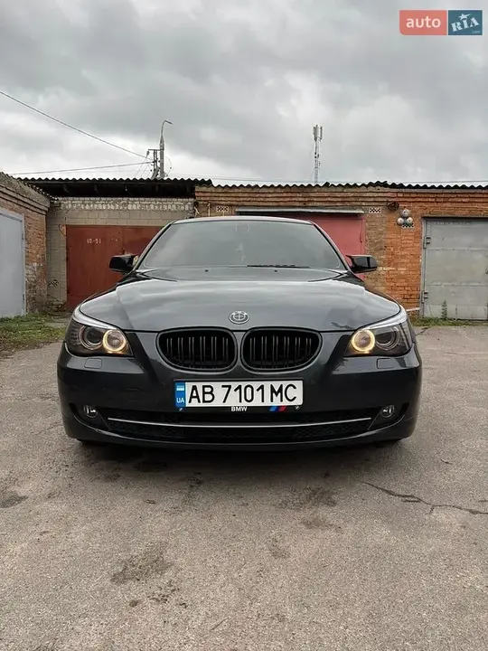 BMW 5 Series 2008 photo 3