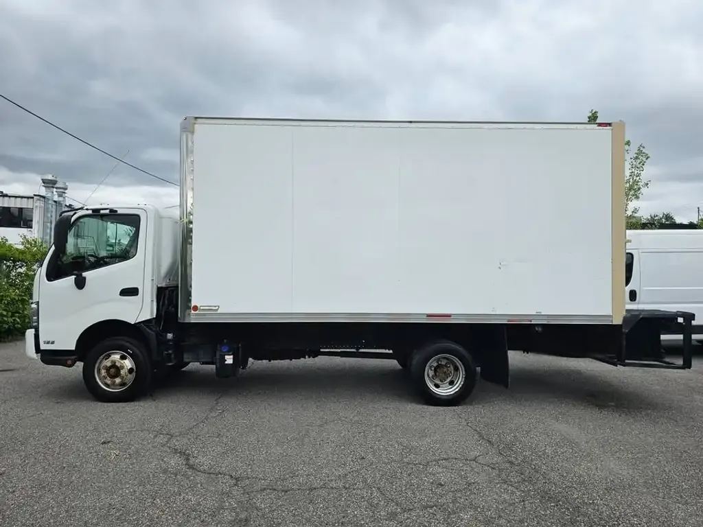 Hino 155 2020 photo 2