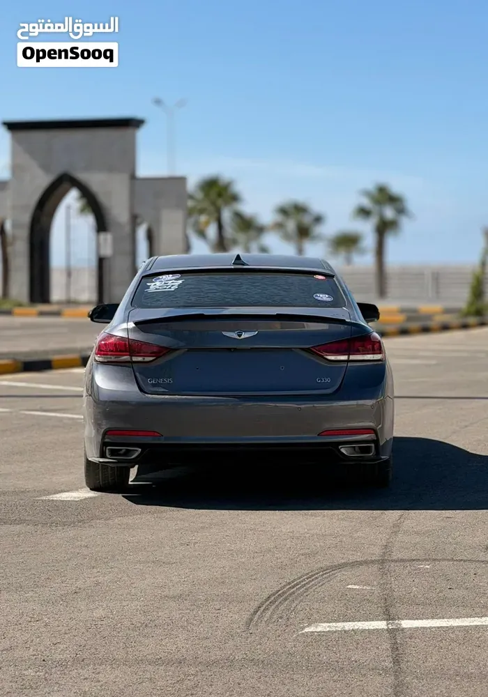 Genesis G80 2016 photo 2