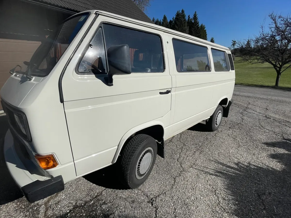 Volkswagen T3 1990 photo 2
