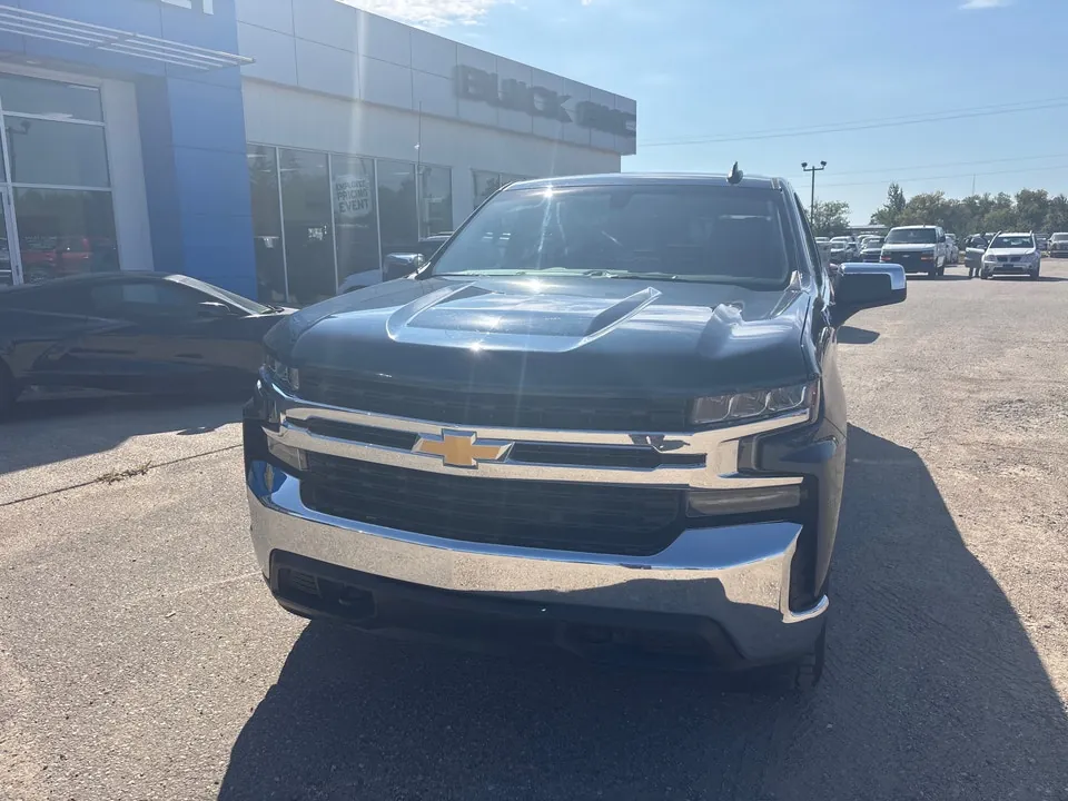 Chevrolet Silverado 1500 2020 photo 2