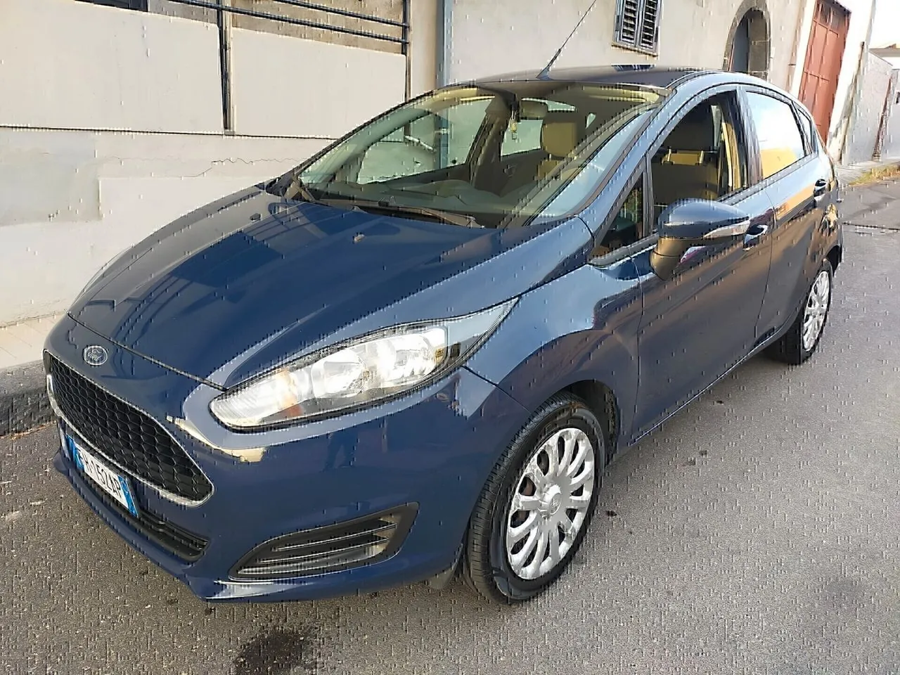 Ford Fiesta 2017 photo 2