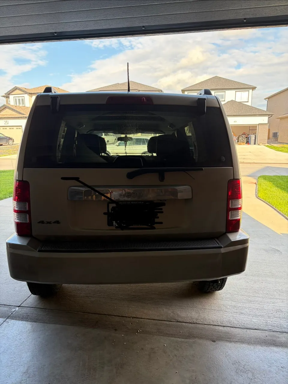 Jeep Liberty 2010 photo 3