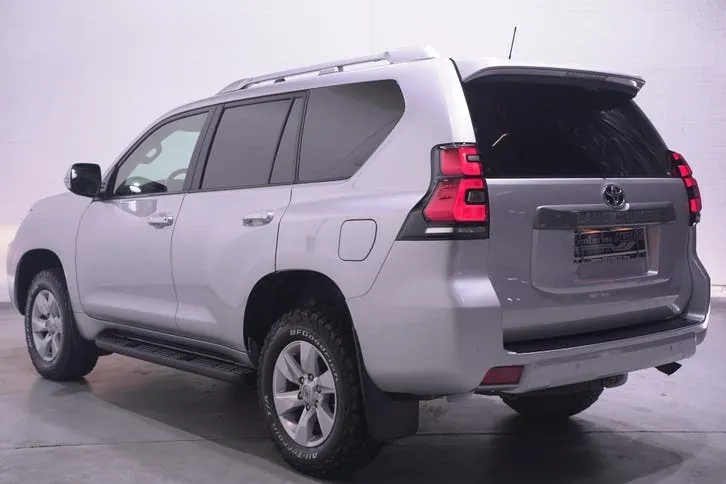 Toyota Land Cruiser 2019 photo 3
