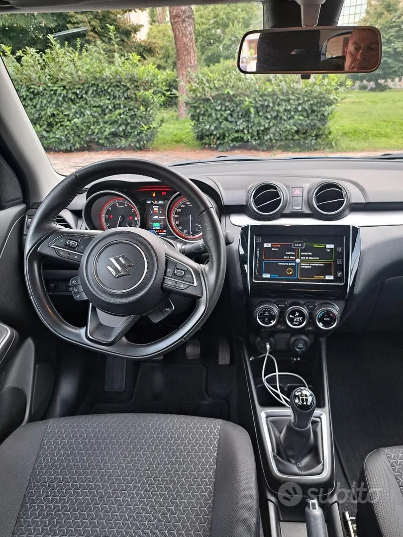 Suzuki Swift 2024 photo 5