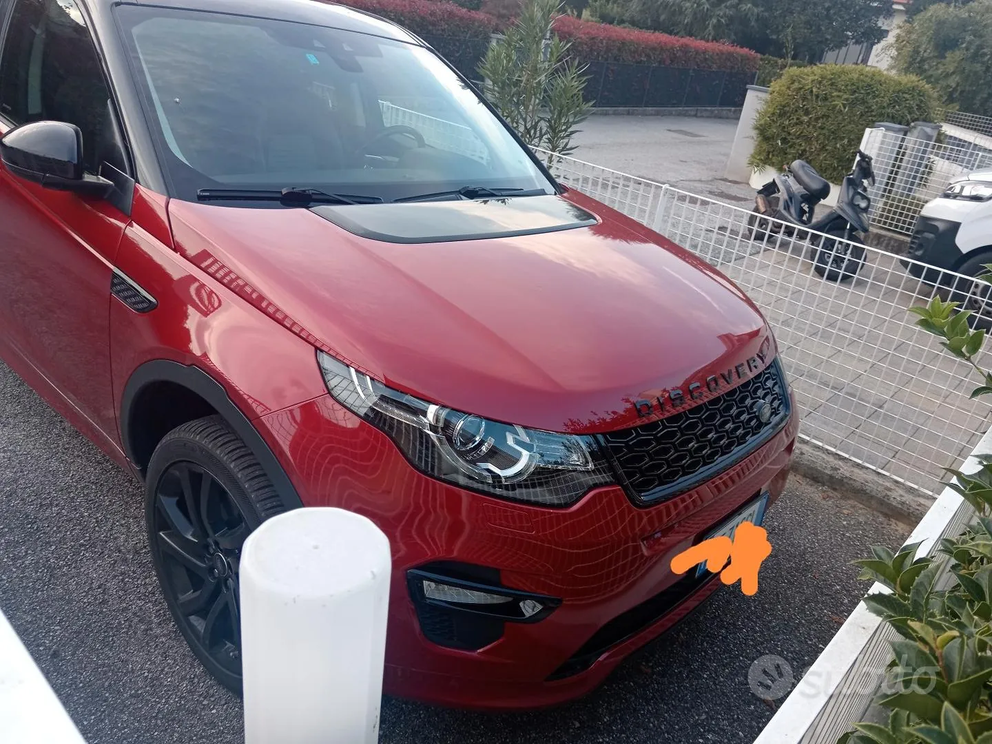 Land Rover Discovery Sport 2018 photo 2