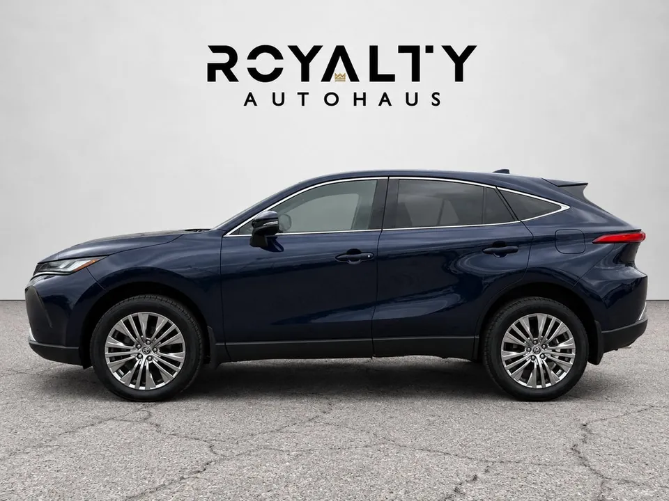 Toyota Venza 2022 photo 2