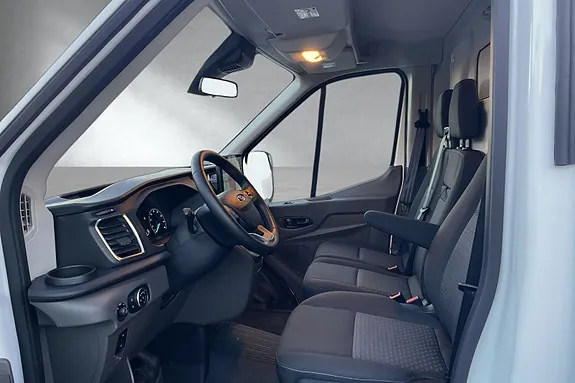Ford Transit 2025 photo 5