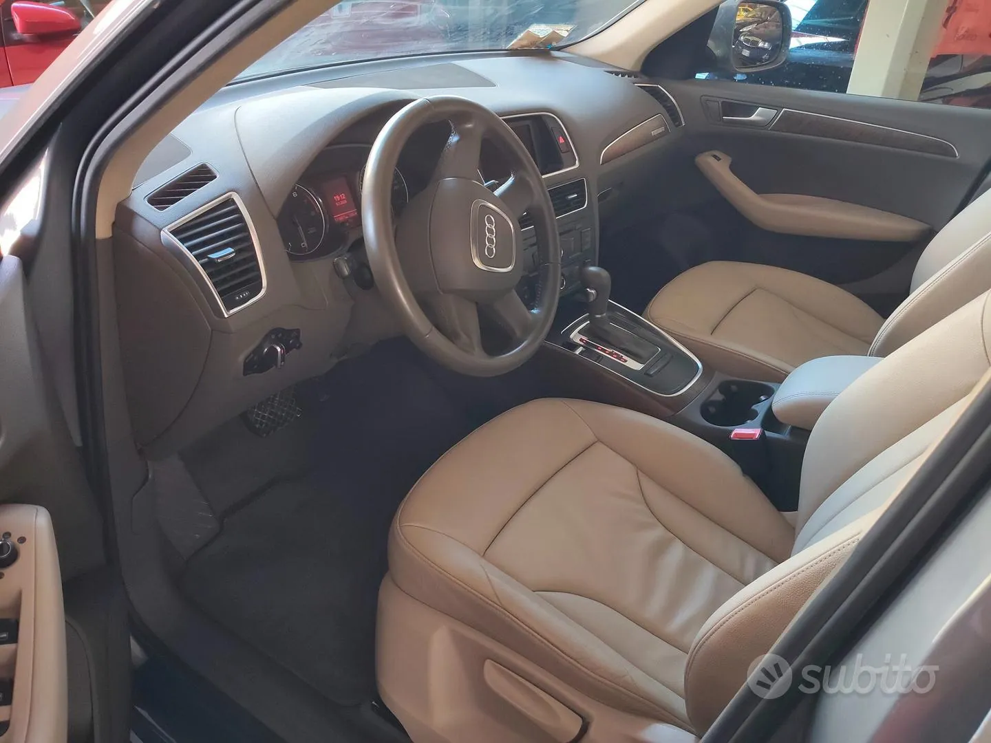 Audi Q5 2010 photo 5