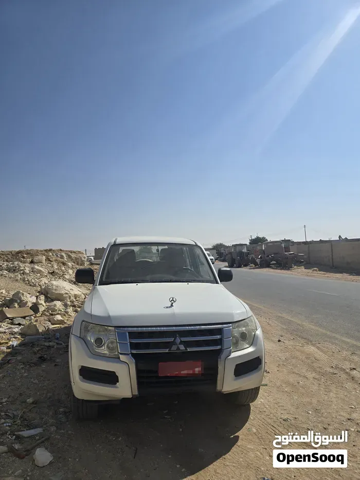 Mitsubishi Pajero 2015 photo 3
