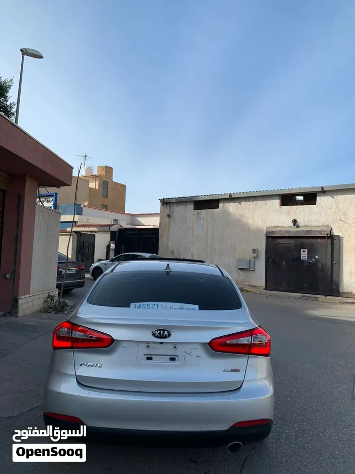 Kia K3 2014 photo 4