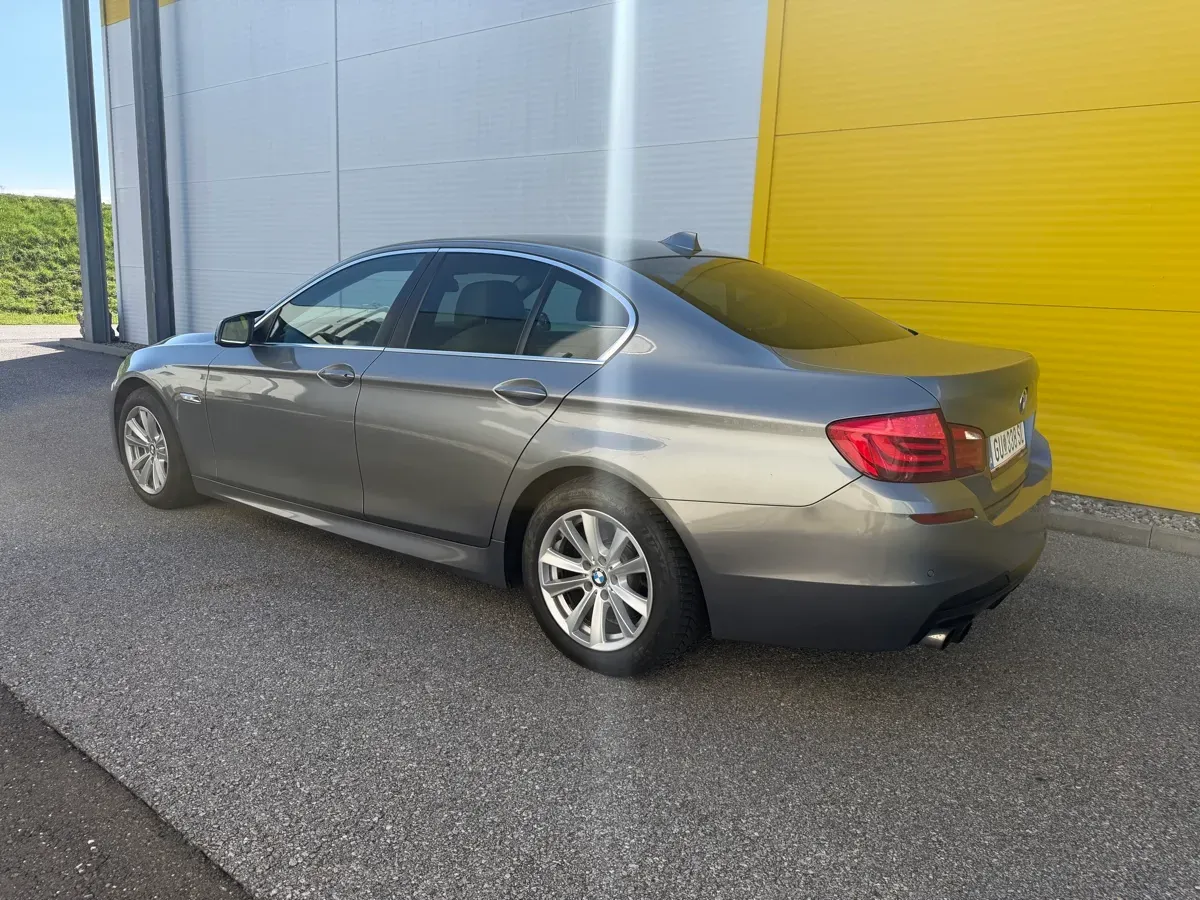 BMW 5 Series 2012 photo 3