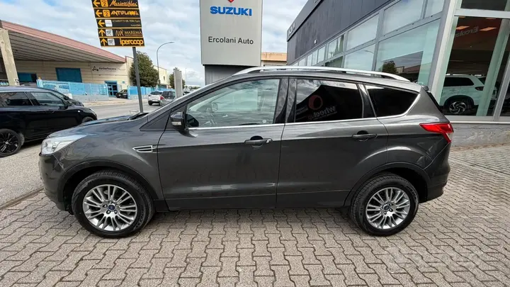 Ford Kuga 2015 photo 2