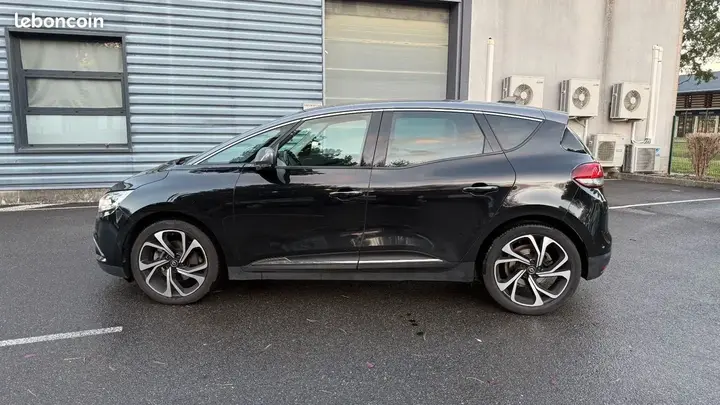 Renault Scenic 2020 photo 2