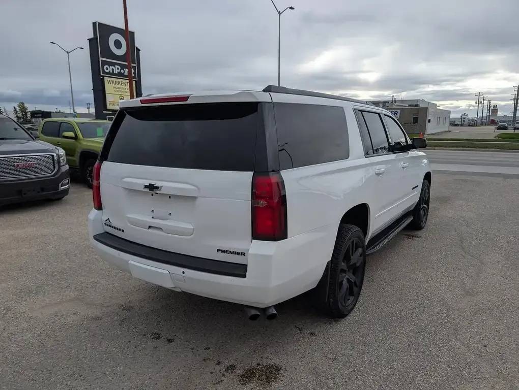 Chevrolet Suburban 2019 photo 4