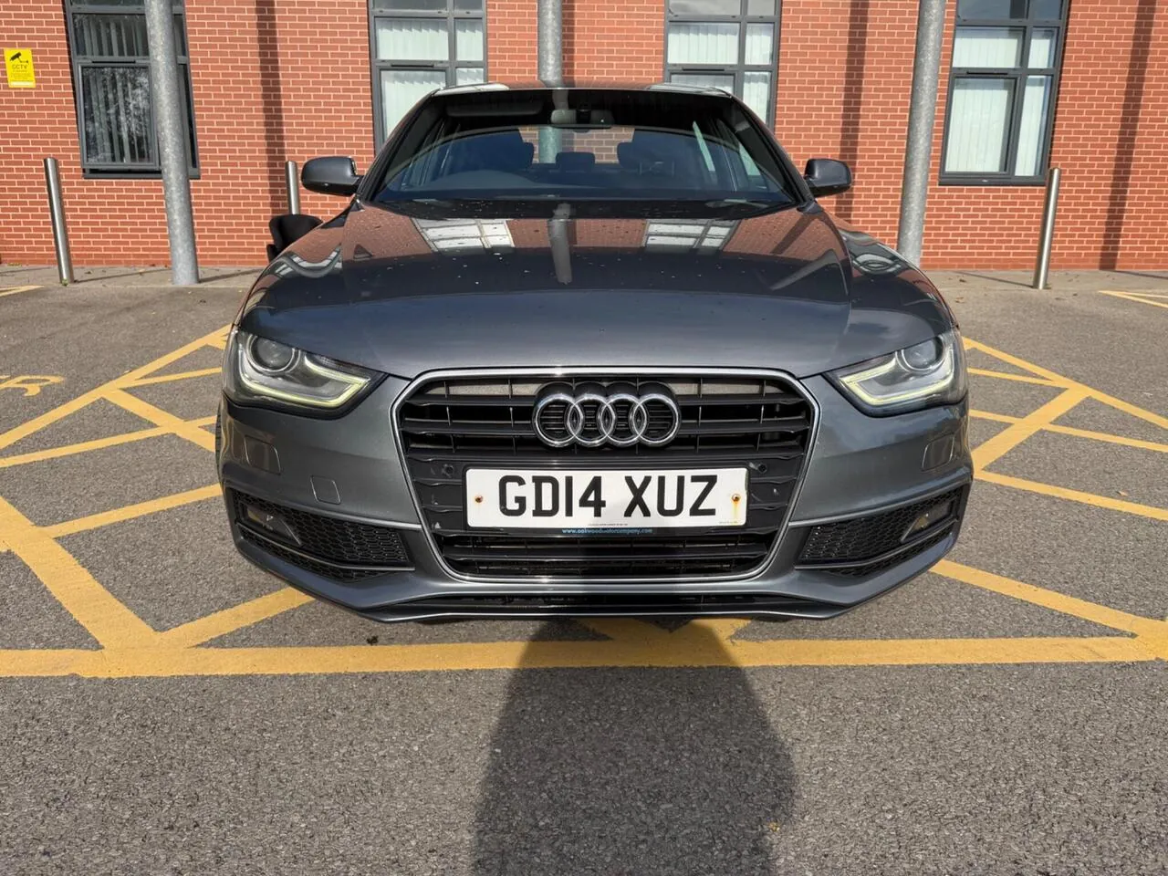 Audi A4 2014 photo 2