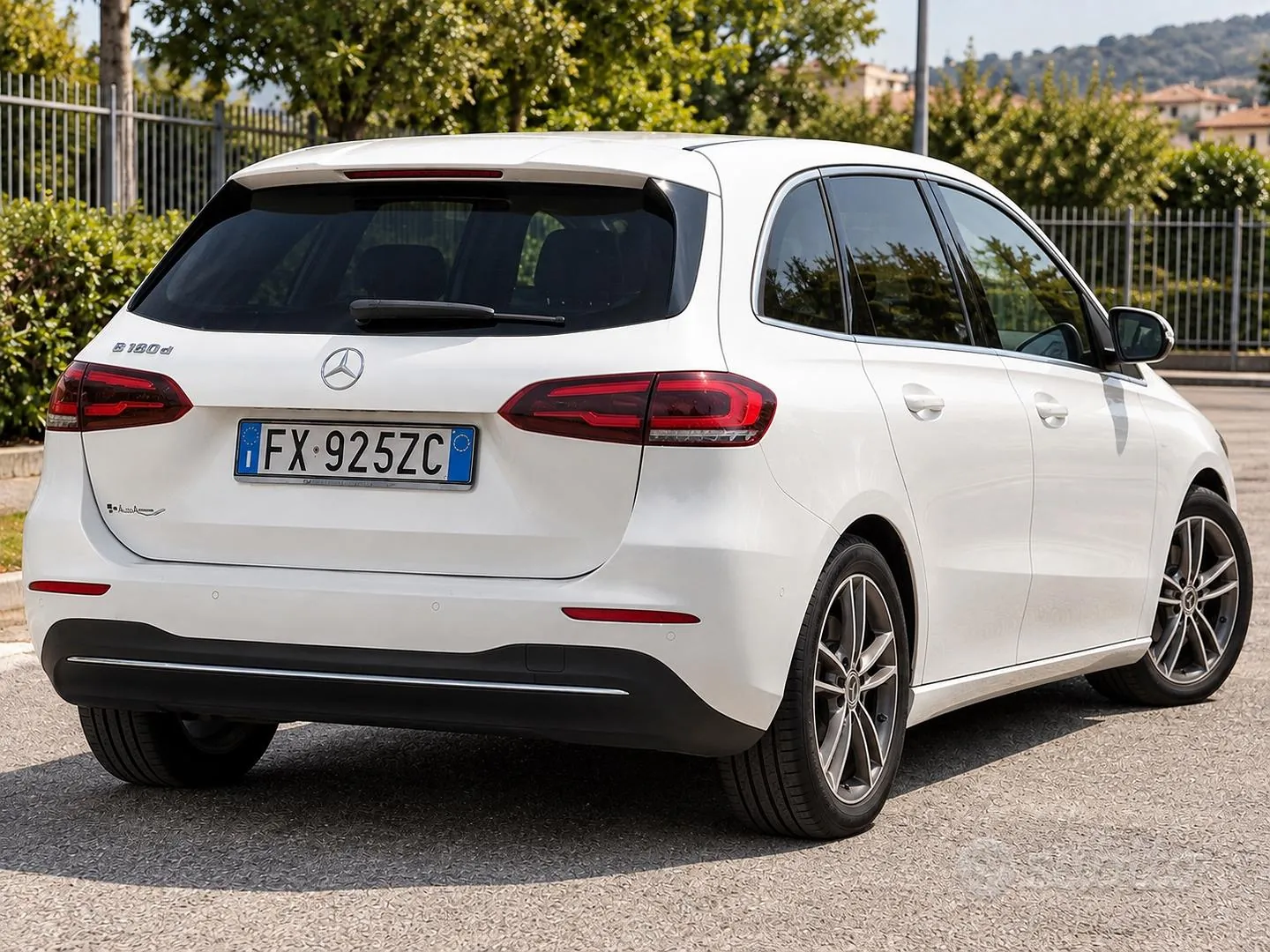Mercedes-Benz B 2019 photo 2