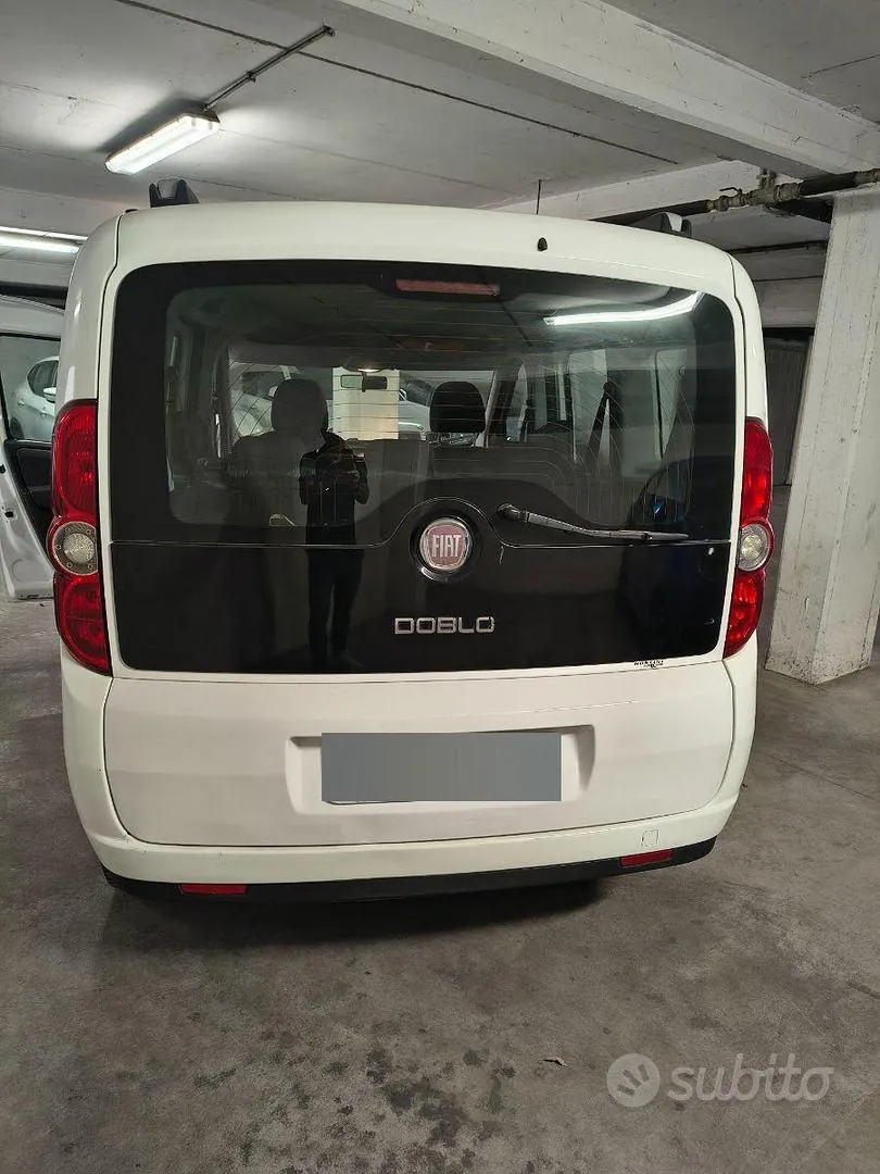 Fiat Doblò 2011 photo 3