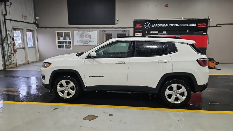 Jeep Compass 2018 photo 2