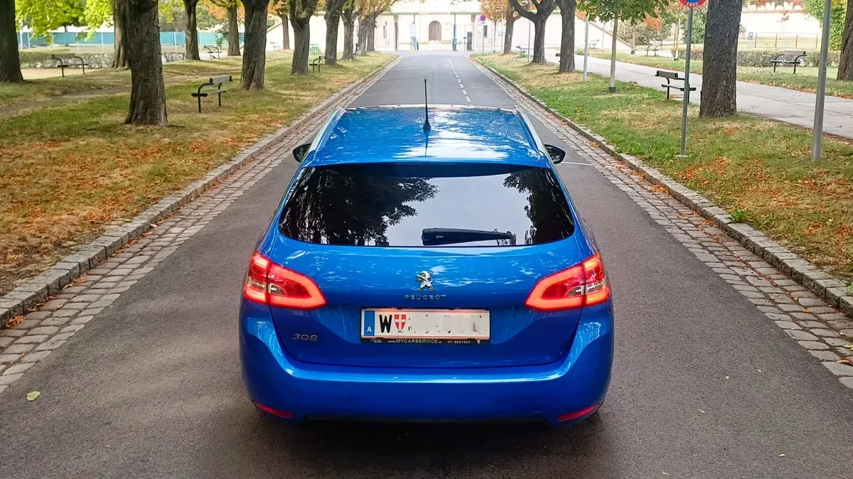 Peugeot 308 2021 photo 2