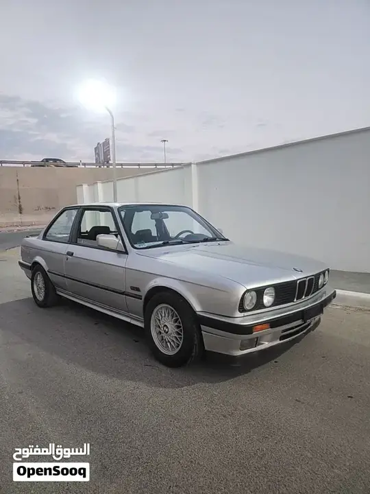 BMW E30