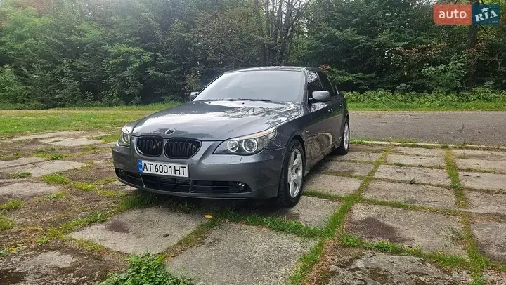 BMW 5 Series 2005 photo 4