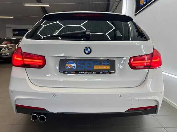 BMW 330I 2016 photo 4
