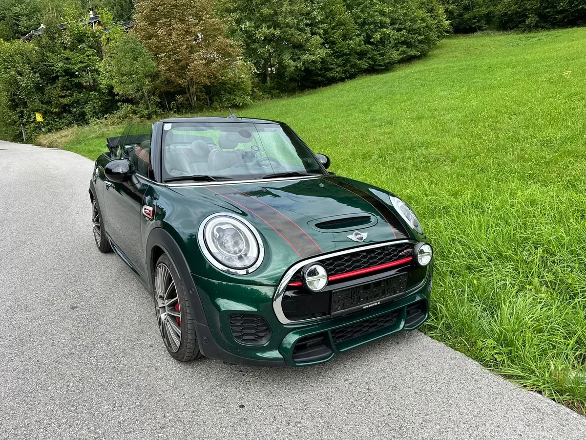 Mini Cabrio 2017 photo 2