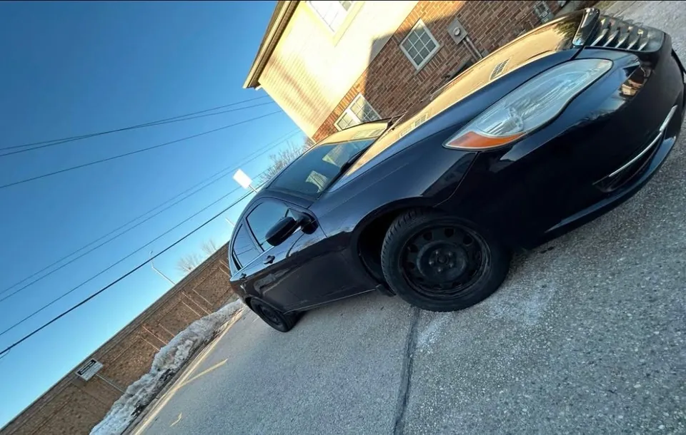 Chrysler 200 2012 photo 2