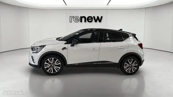 Renault Captur 2024 photo 2