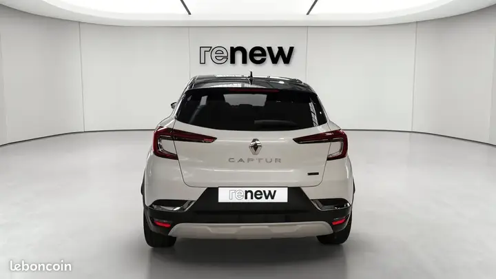 Renault Captur 2024 photo 4
