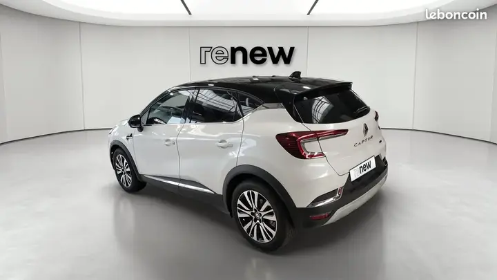 Renault Captur 2024 photo 3