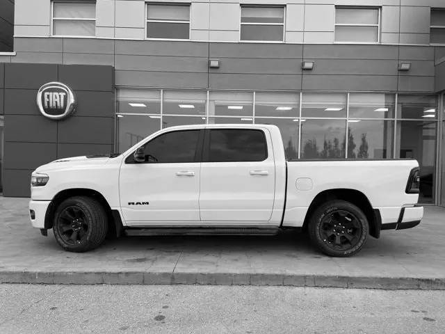 Ram 1500 Sport 2026 photo 2