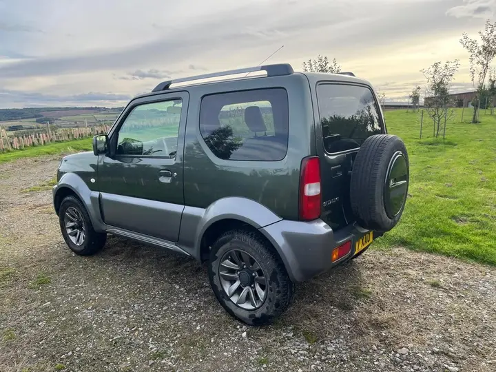 Suzuki Jimny 2017 photo 5