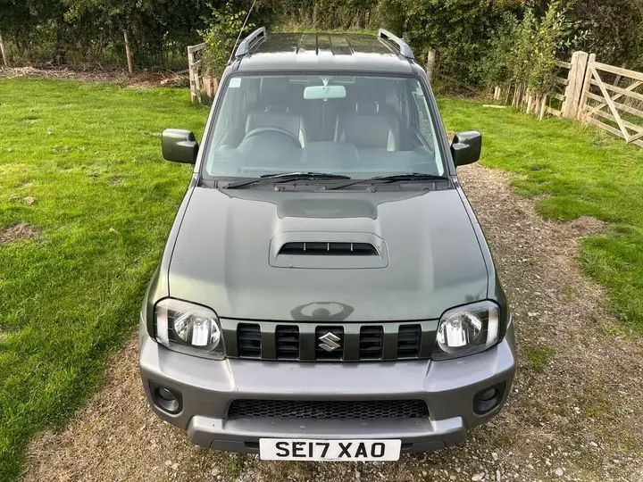 Suzuki Jimny 2017 photo 2