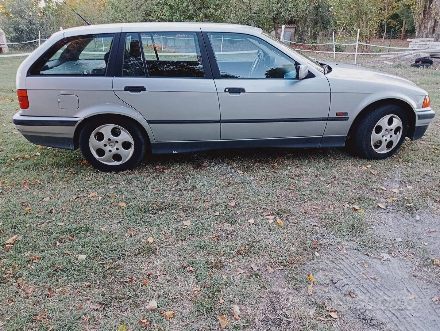 BMW 325 1996 photo 3