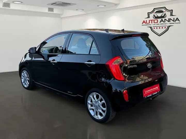 Kia Picanto 2012 photo 3