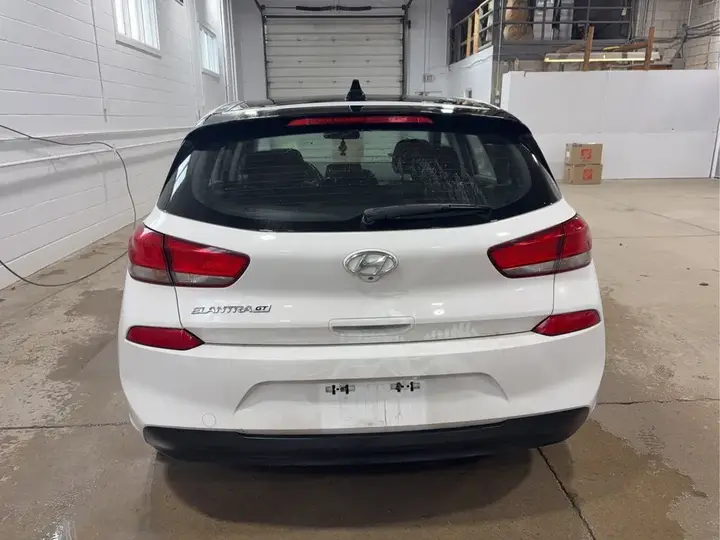 Hyundai Elantra 2018 photo 5