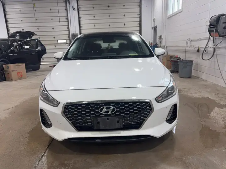 Hyundai Elantra 2018 photo 2