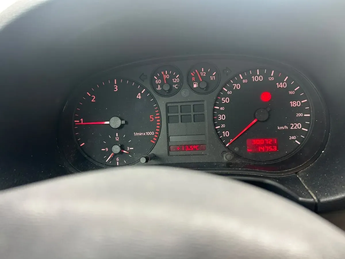 Audi A3 1999 photo 3