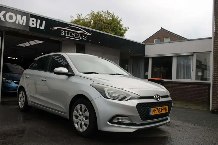 Hyundai I20 2016 photo 3