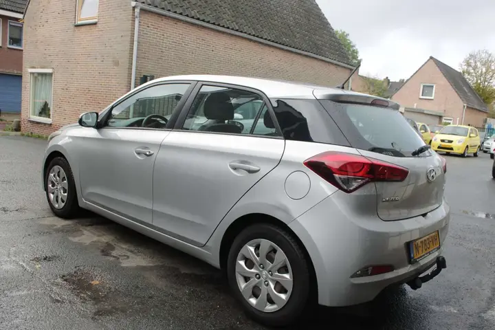 Hyundai I20 2016 photo 4