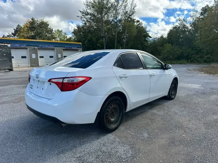 Toyota Corolla 2015 photo 3
