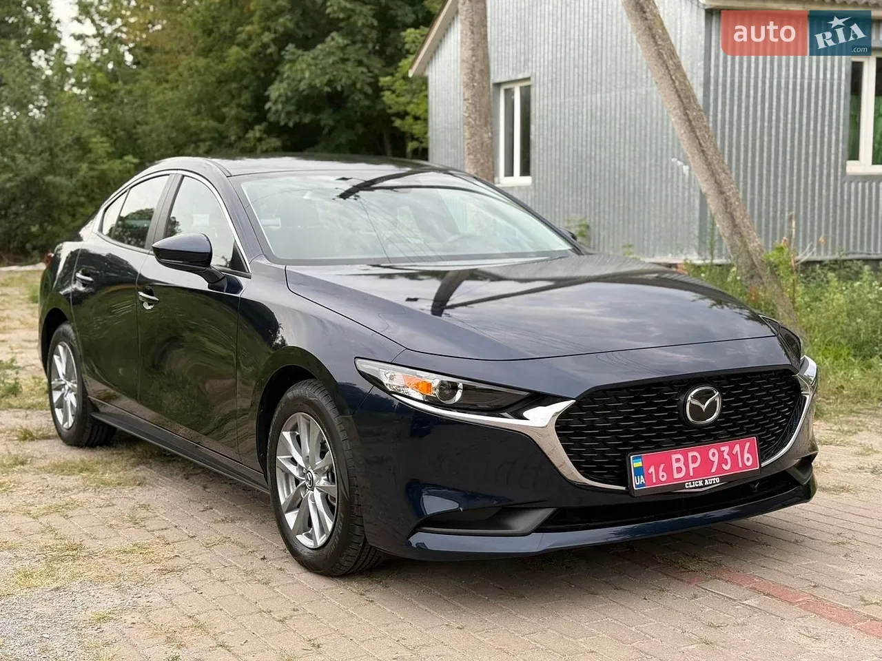 Mazda 3 2025 photo 2
