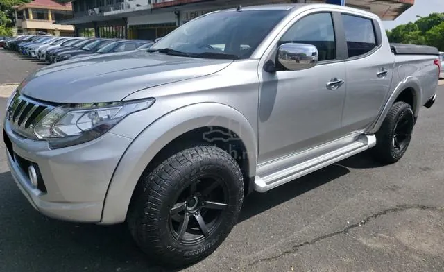 Mitsubishi Triton