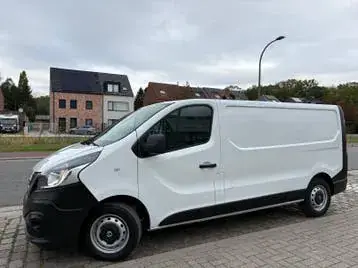 Nissan Nv300 Combi 2021 photo 2