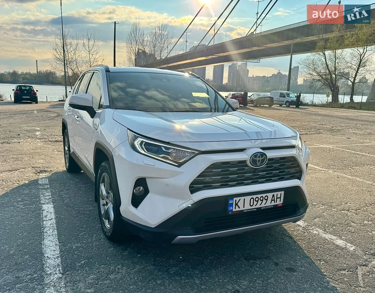 Toyota Rav4 2019 photo 2