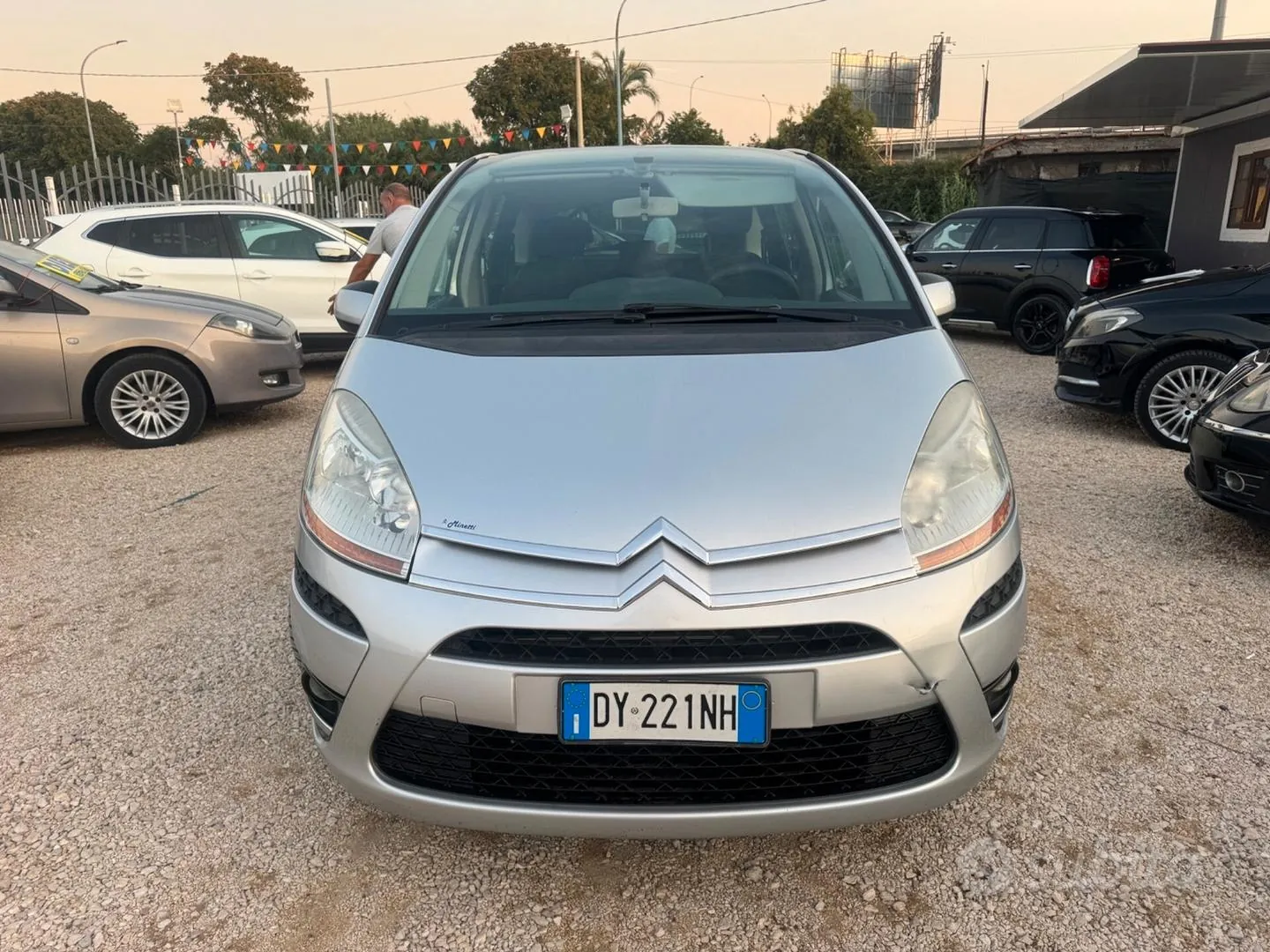 Citroen C4 Picasso 2009 photo 3